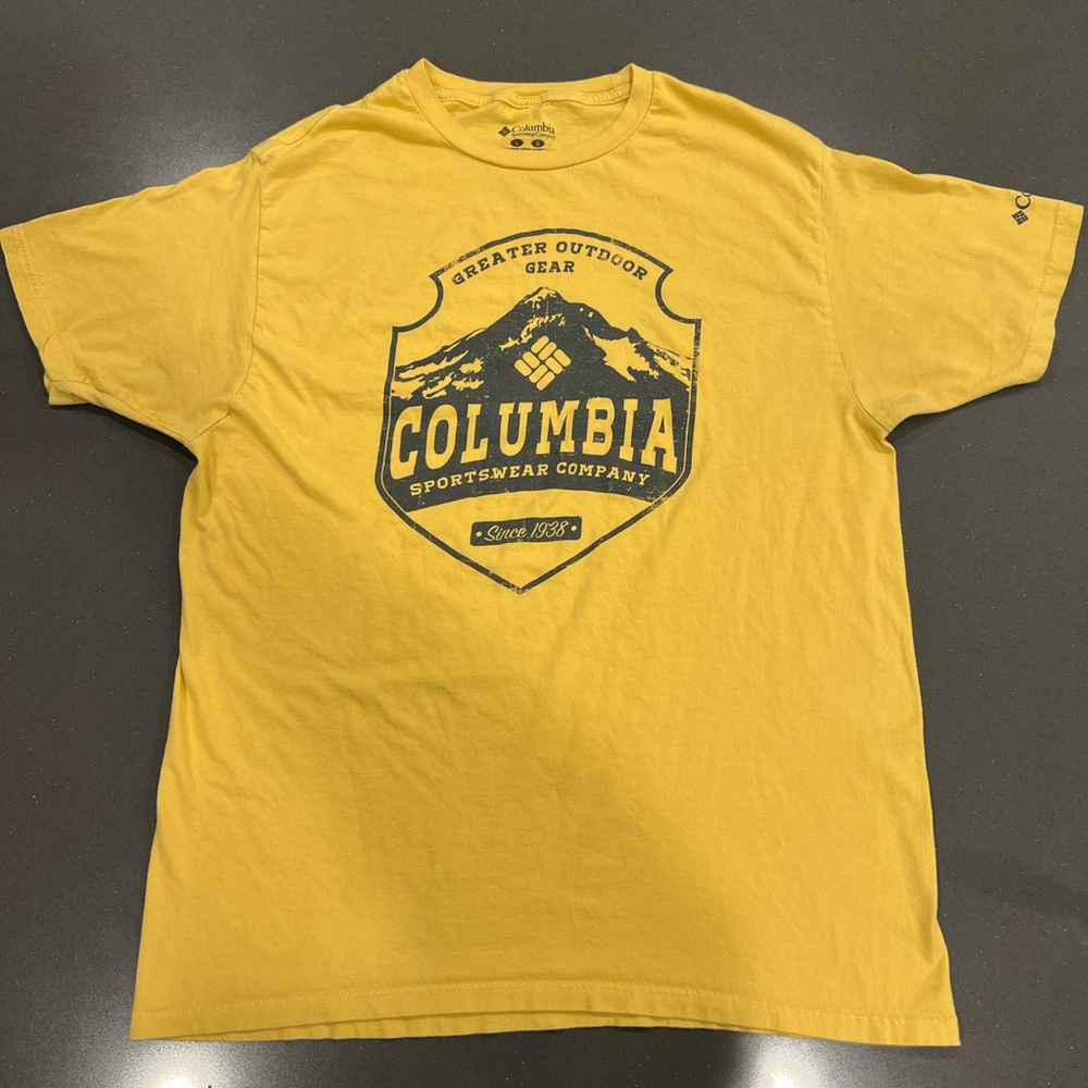 Columbia Yellow Short-Sleeve Graphic Logo Tee
